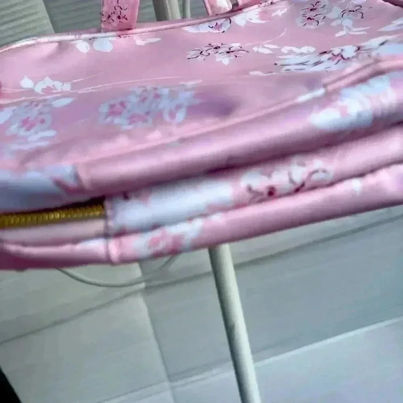 Yumi Kim Cosmetic Bag Train Case - Picture 4 of 7